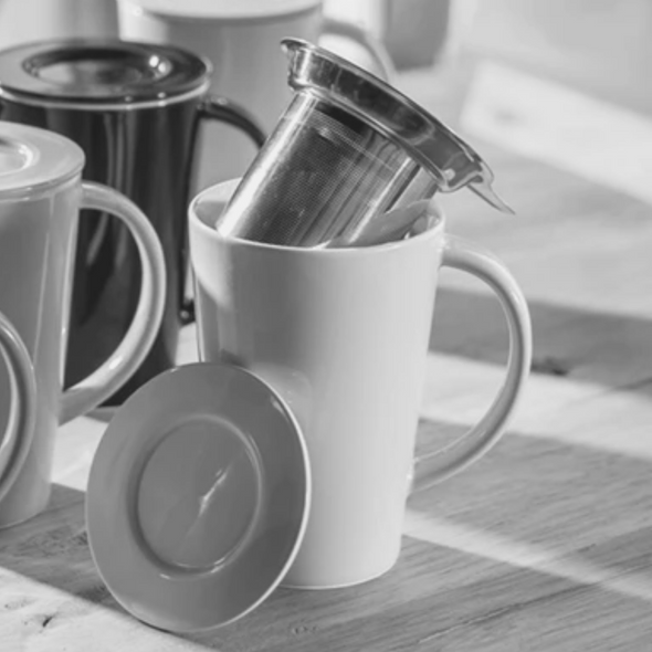McEntee's Tea Ceramic "Dublin Mug" with filter & lid